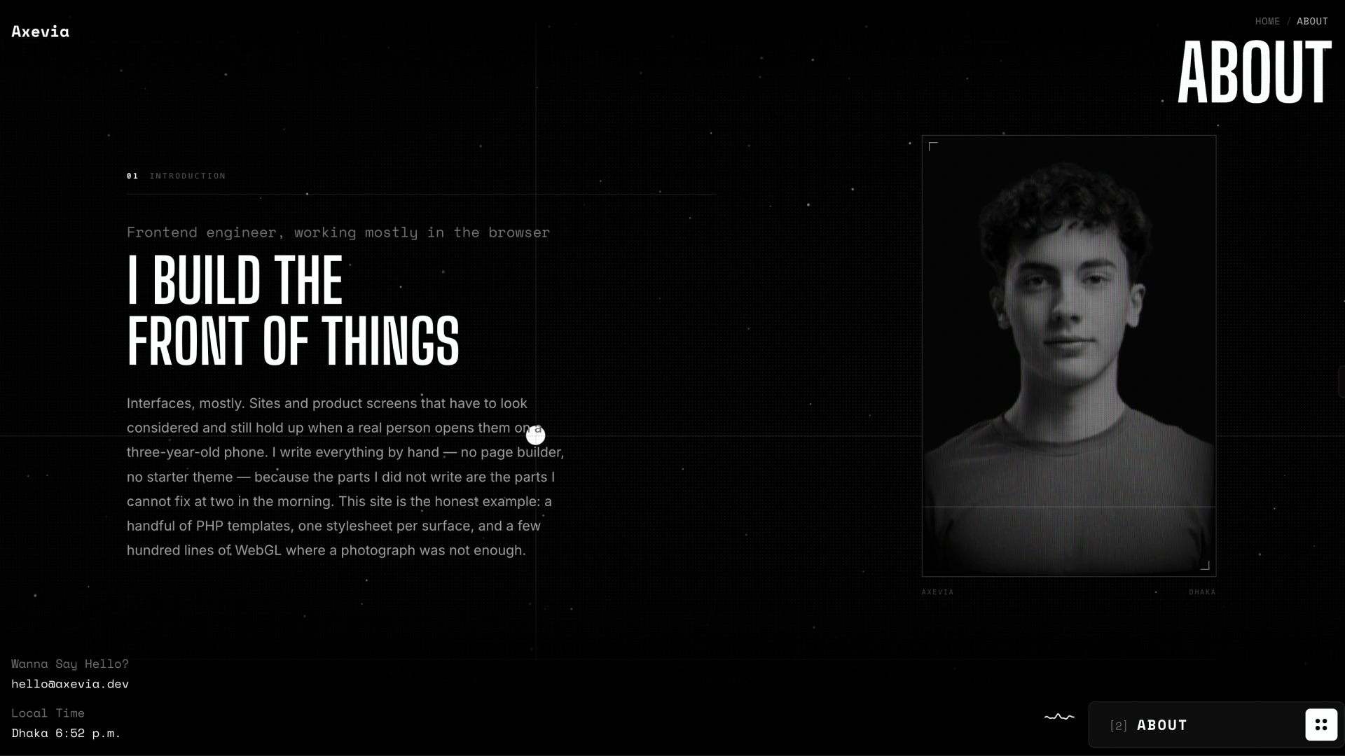 Axevia - Portfolio & Resume HTML Template (Screenshot 2 of 3)
