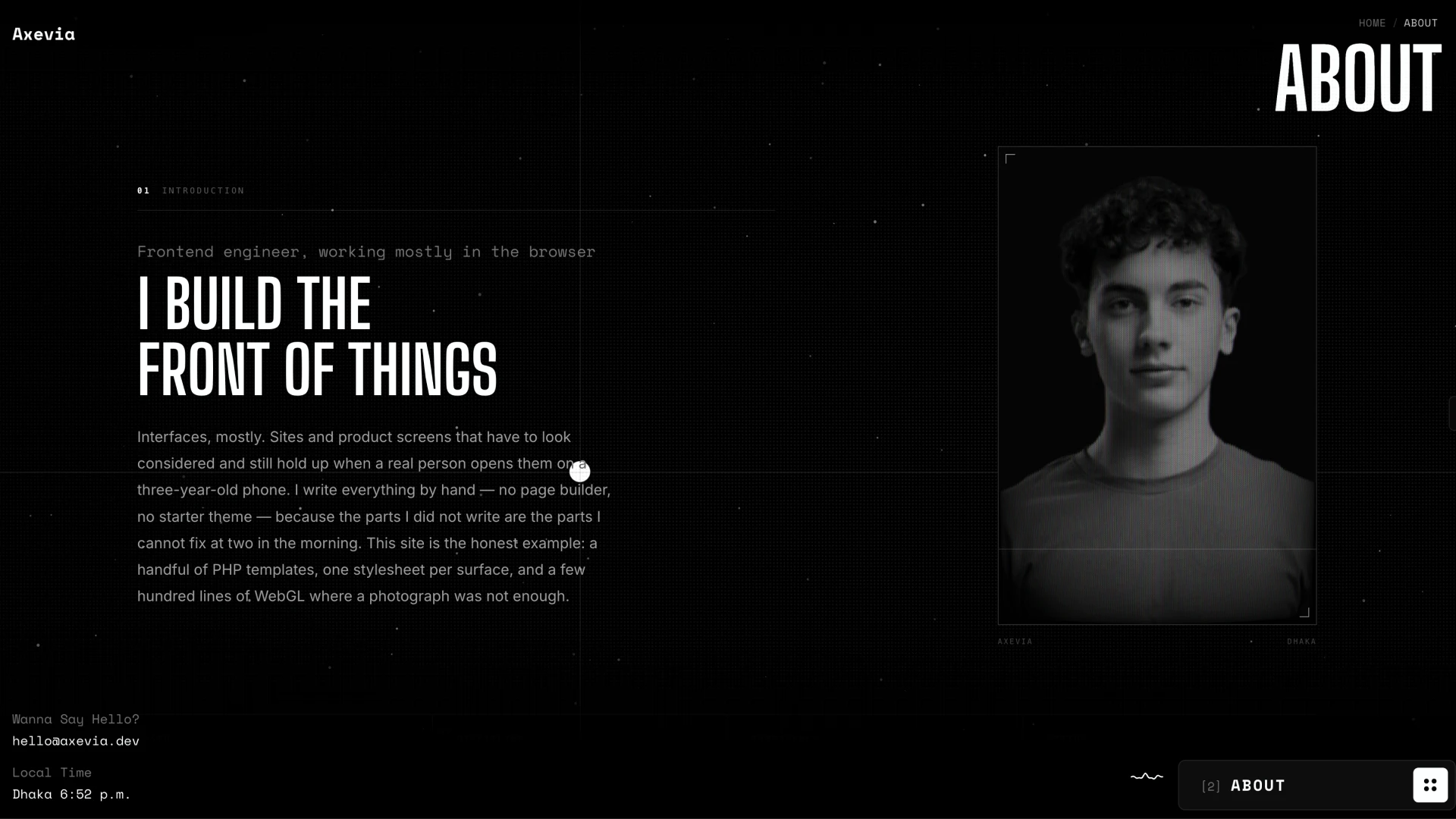 Axevia - Portfolio & Resume HTML Template (Screenshot 2 of 3)